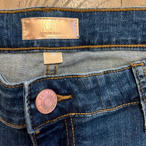 Kut From The Kloth Catherine Boyfriend Jeans - Size 16 - Picture 5 of 9